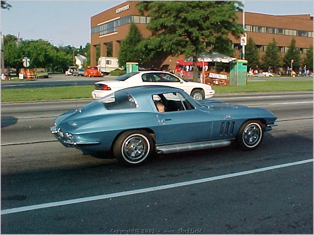 blue_vette.jpg