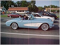 blue_convertable_57ish_vette.jpg
